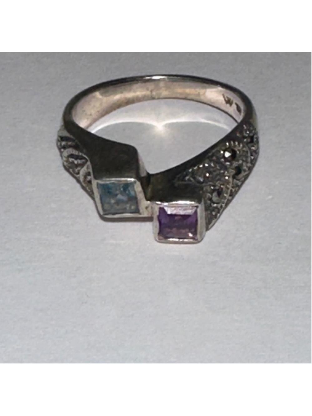 Women's Unbranded Sterling Silver Ring with Purple and Blue Stones